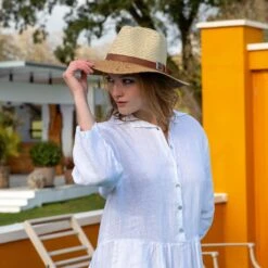 Women’s Two-Tone Straw Fedora Hat With Buckle Trim 5 Women’s Two-Tone Straw Fedora Hat With Buckle Trim -Dents Luxury Accessories Sales 3 1375Ivory Natural 2