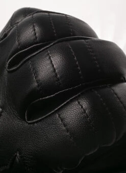 Men's The Suited Racer Cashmere-Lined Leather Driving Gloves 9 Men's The Suited Racer Cashmere-Lined Leather Driving Gloves -Dents Luxury Accessories Sales 5 1003 black close up 3