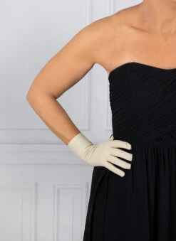 Women's Three-Point Matt Satin Gloves 25 Women's Three-Point Matt Satin Gloves -Dents Luxury Accessories Sales 6 2119 shantung