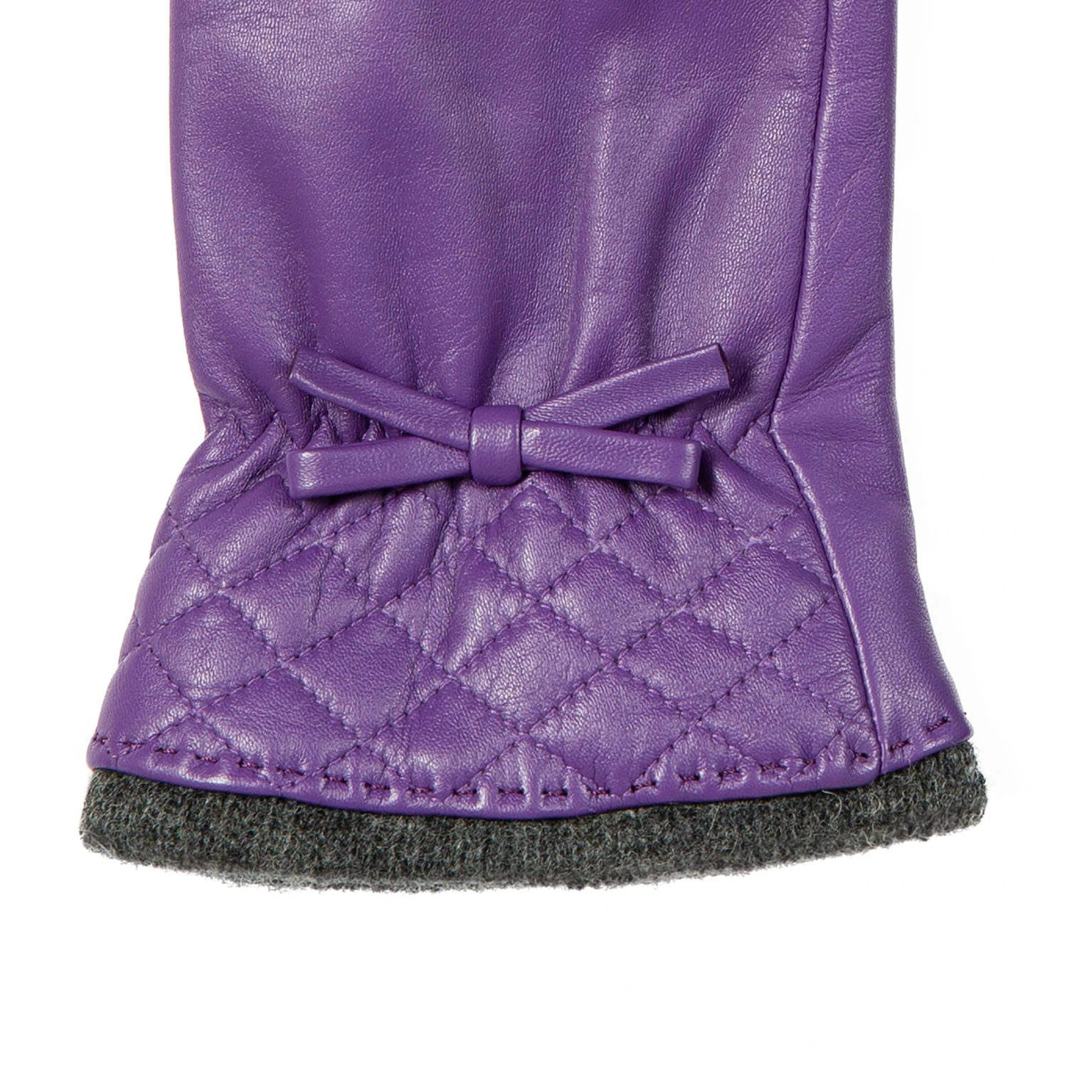 Women’s Wool-Lined Leather Gloves With Quilted Cuffs And Bow 18 Women’s Wool-Lined Leather Gloves With Quilted Cuffs And Bow - Image 18