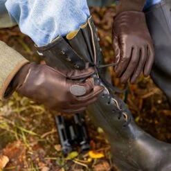 Women's Heritage Water-Resistant Silk-Lined Right Hand Leather Shooting Gloves 19 Women's Heritage Water-Resistant Silk-Lined Right Hand Leather Shooting Gloves -Dents Luxury Accessories Sales Womensleathershootinggloves 12