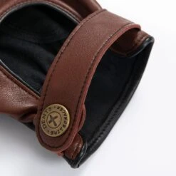 Men's The Suited Racer Touchscreen Leather Driving Gloves With Wristwatch Cut-out 28 Men's The Suited Racer Touchscreen Leather Driving Gloves With Wristwatch Cut-out -Dents Luxury Accessories Sales mens the suited racer watch leather gloves english tan strap 2