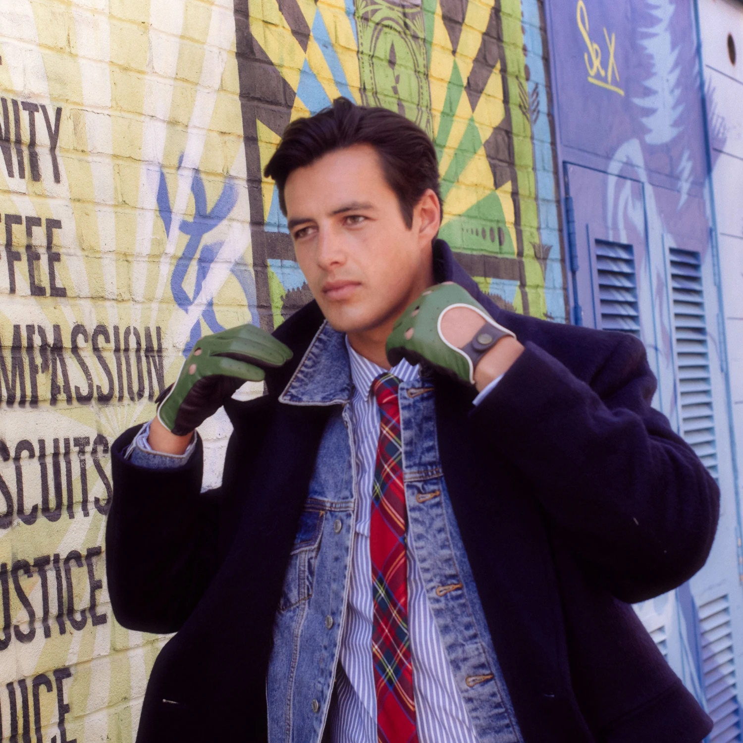 Men’s Touchscreen Three-Colour Leather Driving Gloves 14 Men’s Touchscreen Three-Colour Leather Driving Gloves - Image 14