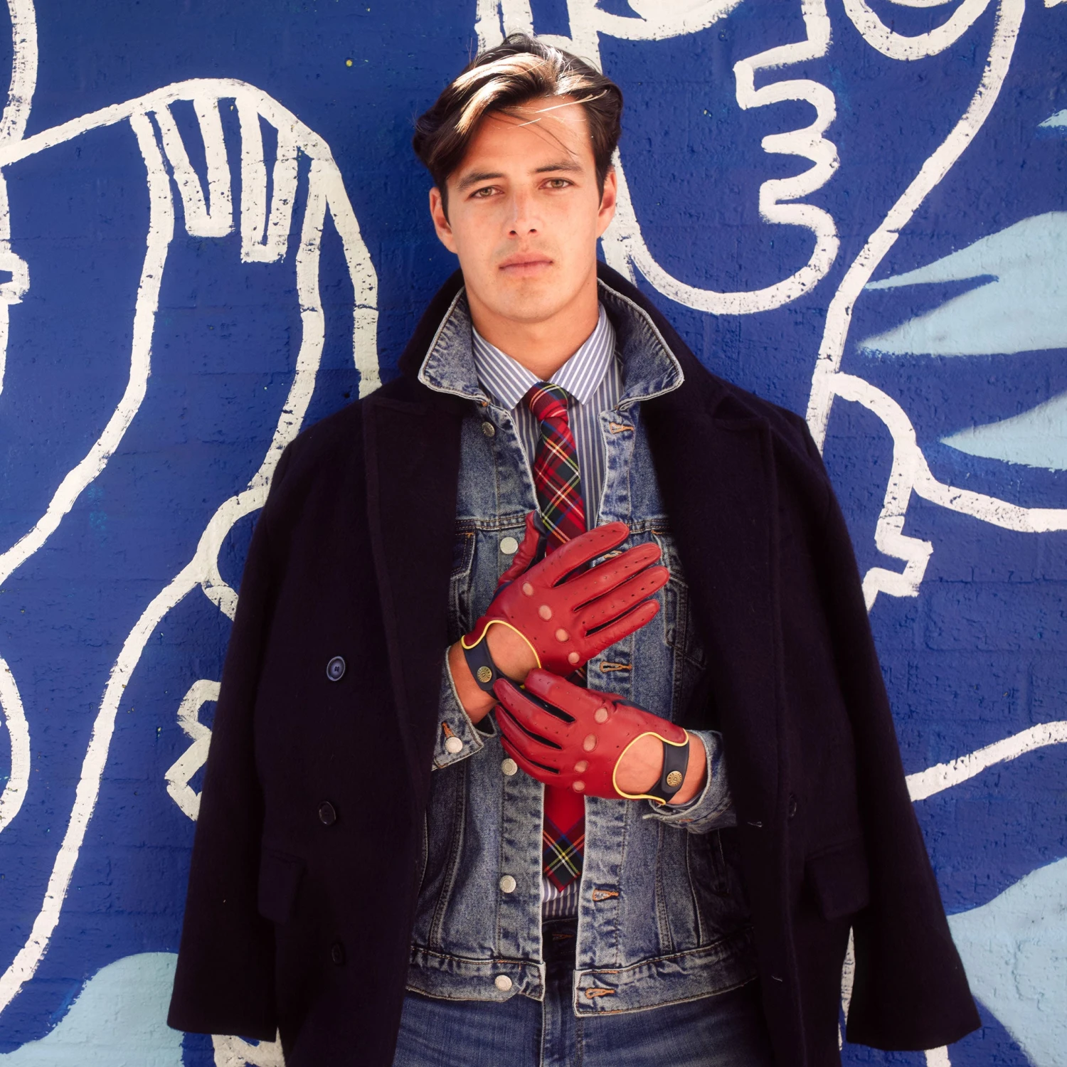 Men’s Touchscreen Three-Colour Leather Driving Gloves 2 Men’s Touchscreen Three-Colour Leather Driving Gloves - Image 2