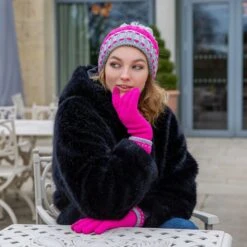 Women's Chunky Cable Knit Bobble Hat -Dents Luxury Accessories Sales womens chunky cable knit bobble hat pink