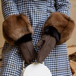 Women's Sheepskin Mittens -Dents Luxury Accessories Sales womens touchscreen faux suede gloves camel 2 aa0875b7 3ba4 4c45 8b88 e45dbb8e0376